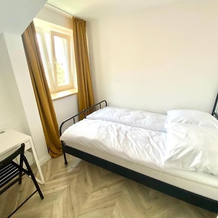 Apartament Sanok-Z Widokiem Na Rynek I Tarasem Eksteriør bilde
